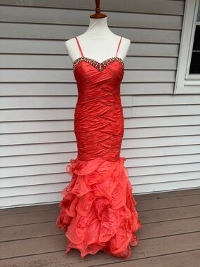 Jovani Gown - Size 6 mermaid silk